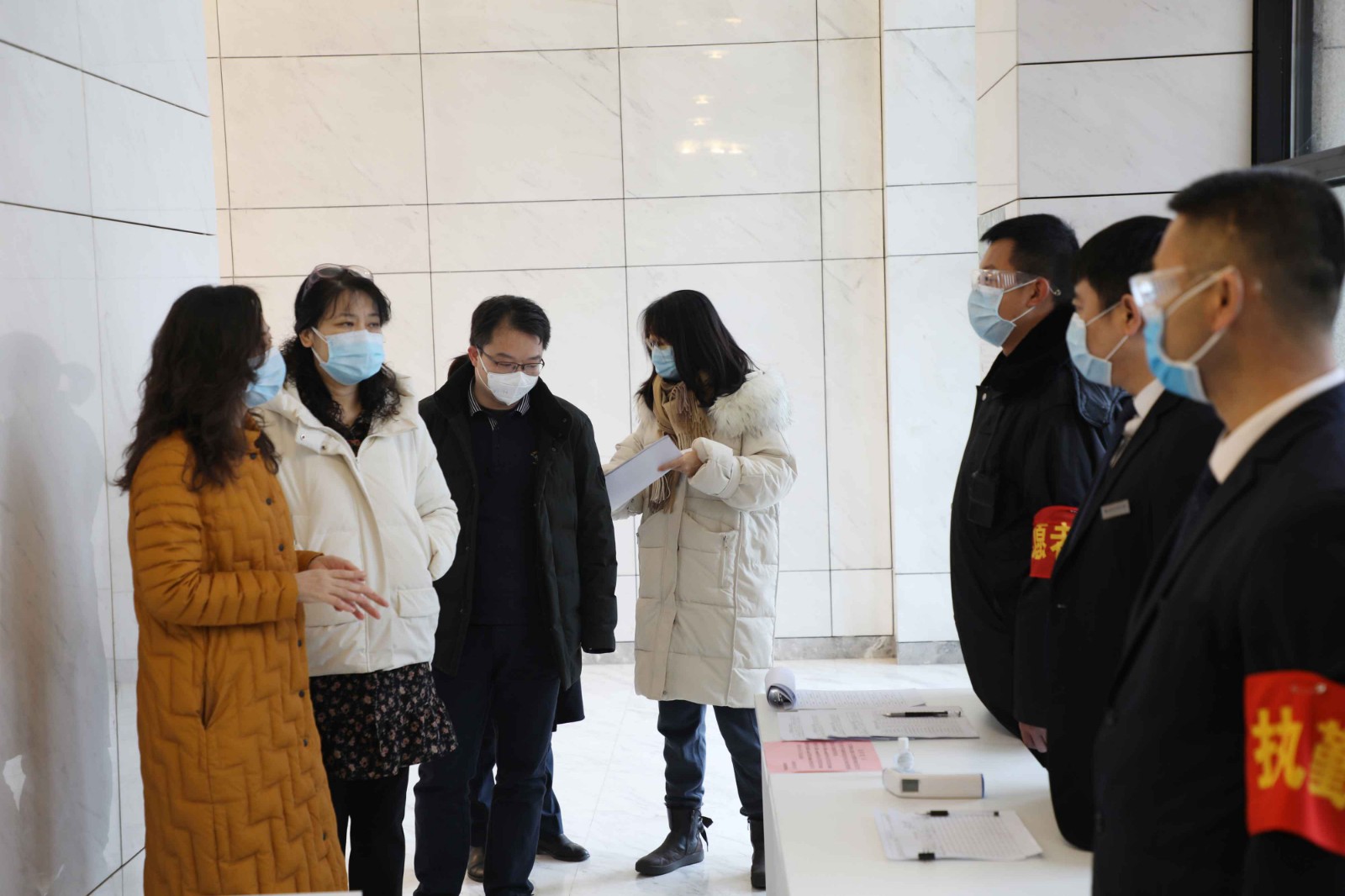 科信局局长张永梅一行莅临西国贸园区考察调研